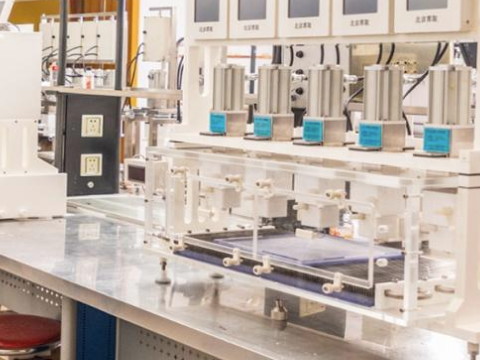 人們?yōu)槭裁匆x擇液液離心萃取器？