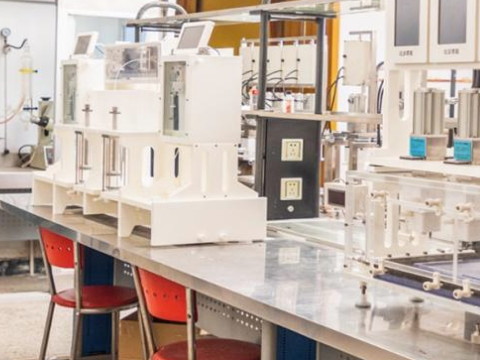 液液離心萃取器廠家怎么選？廠家實(shí)力是關(guān)鍵